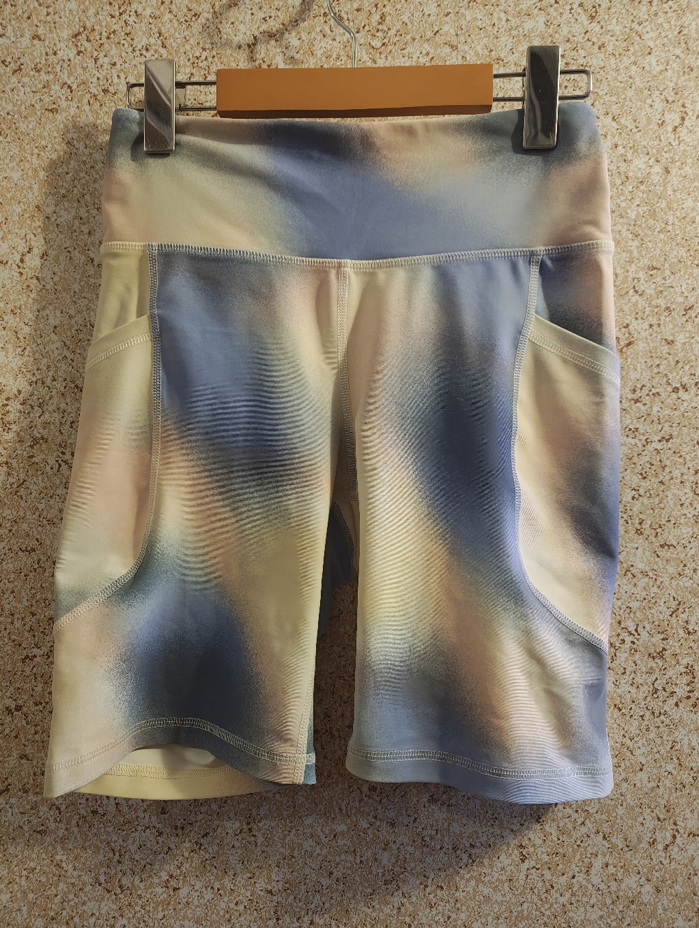 Pair Of Old Navy Women's Powersoft Active Bike Shorts with Side Pockets Size M